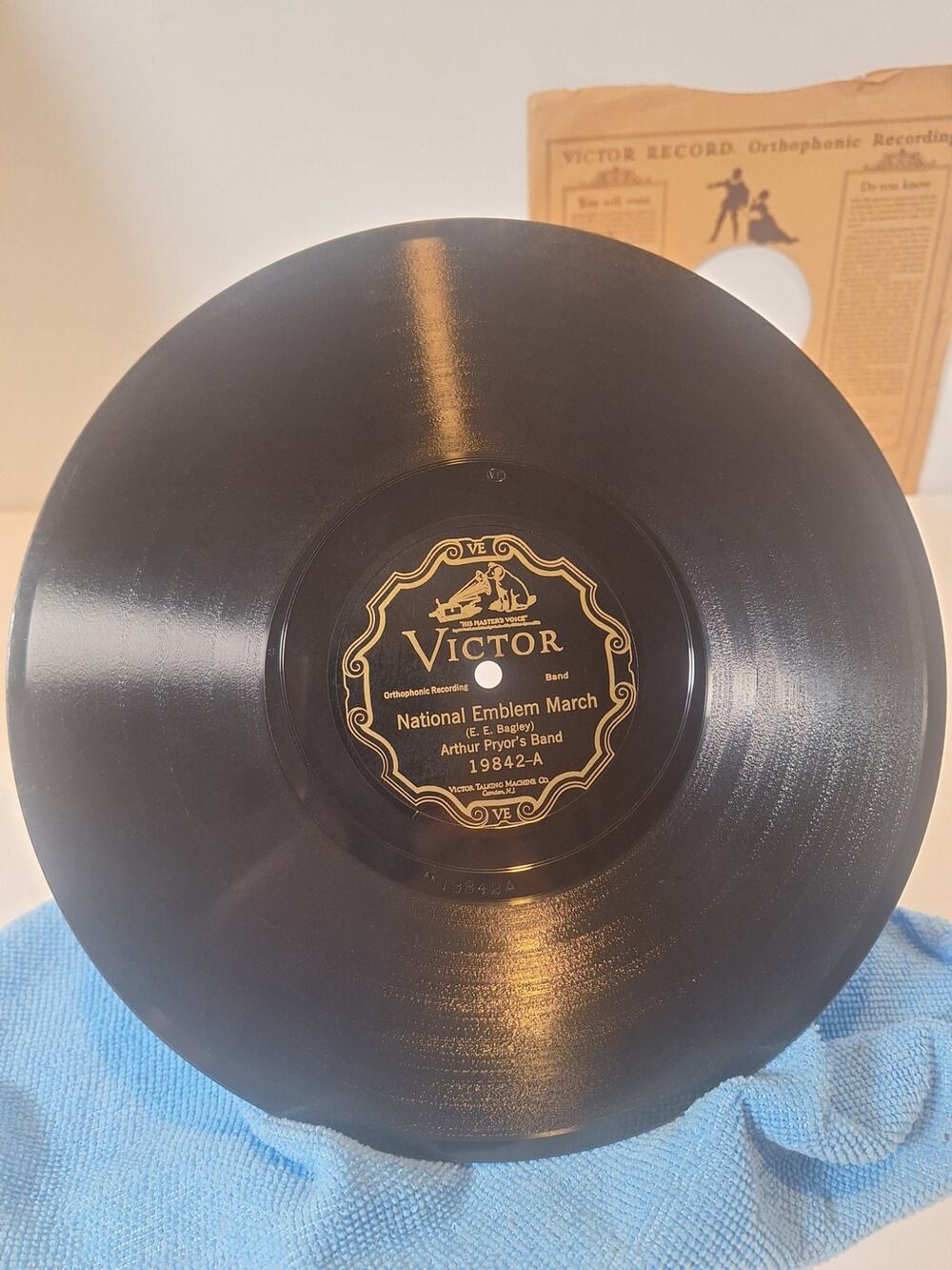 Victor 19842-A – National Emblem March – Arthur Pryor’s Band 78 RPM- Excellent!